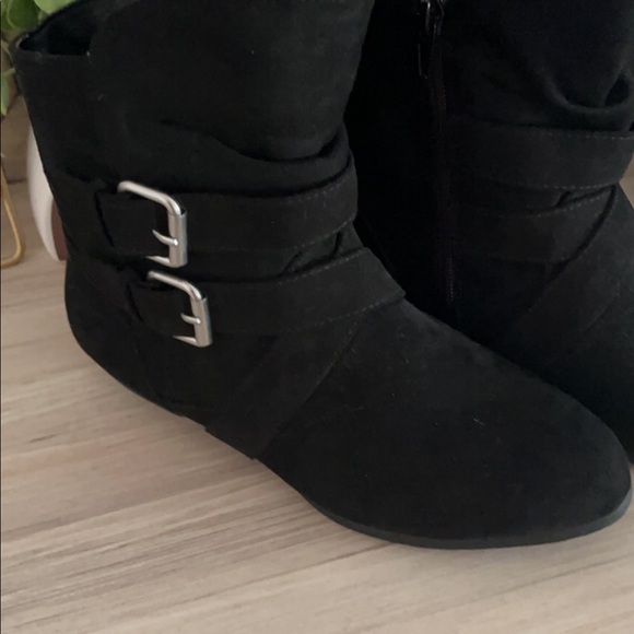 Boots - Picture 2 of 2